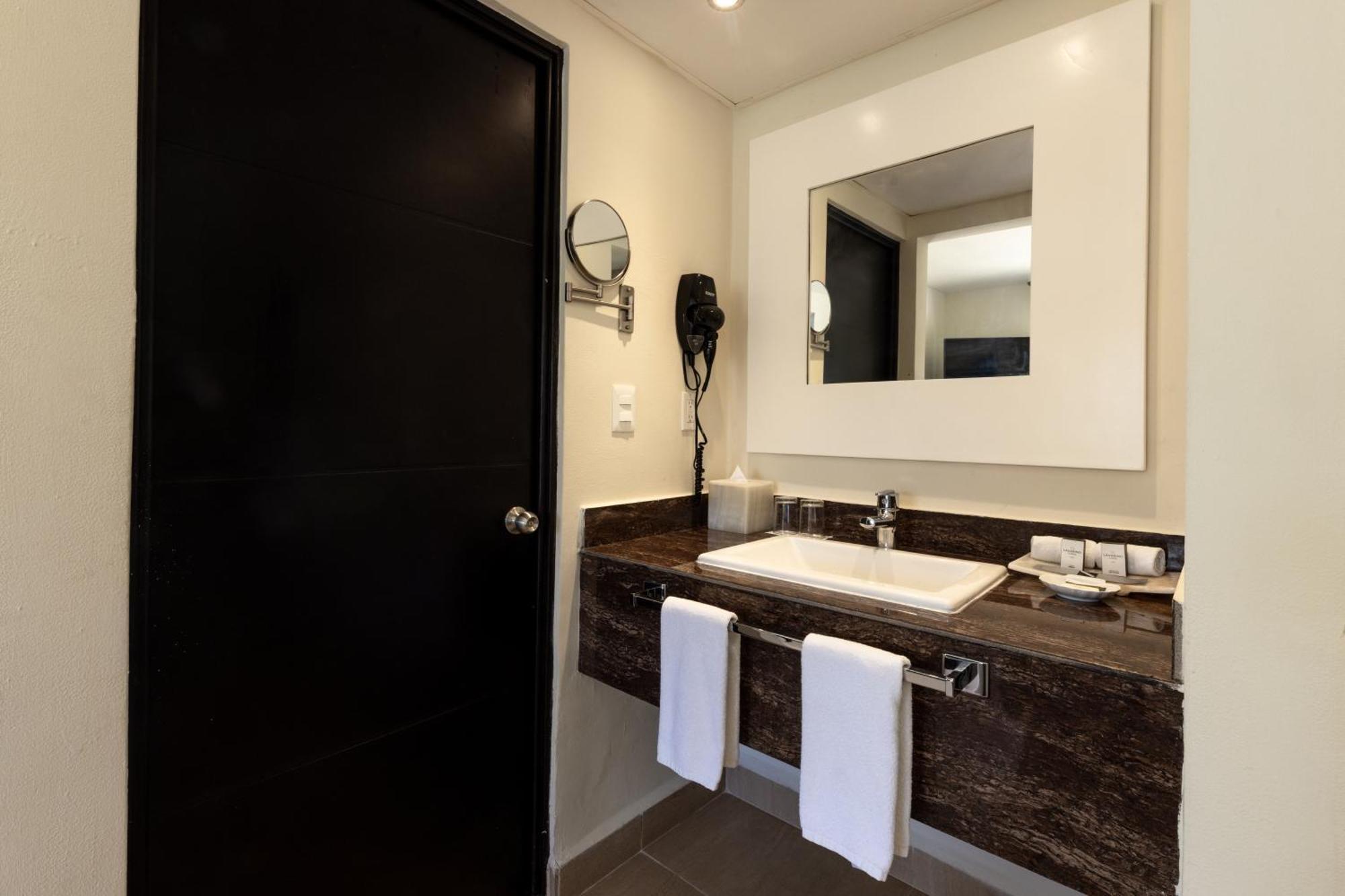 Resort Allegro Playacar - 4*
